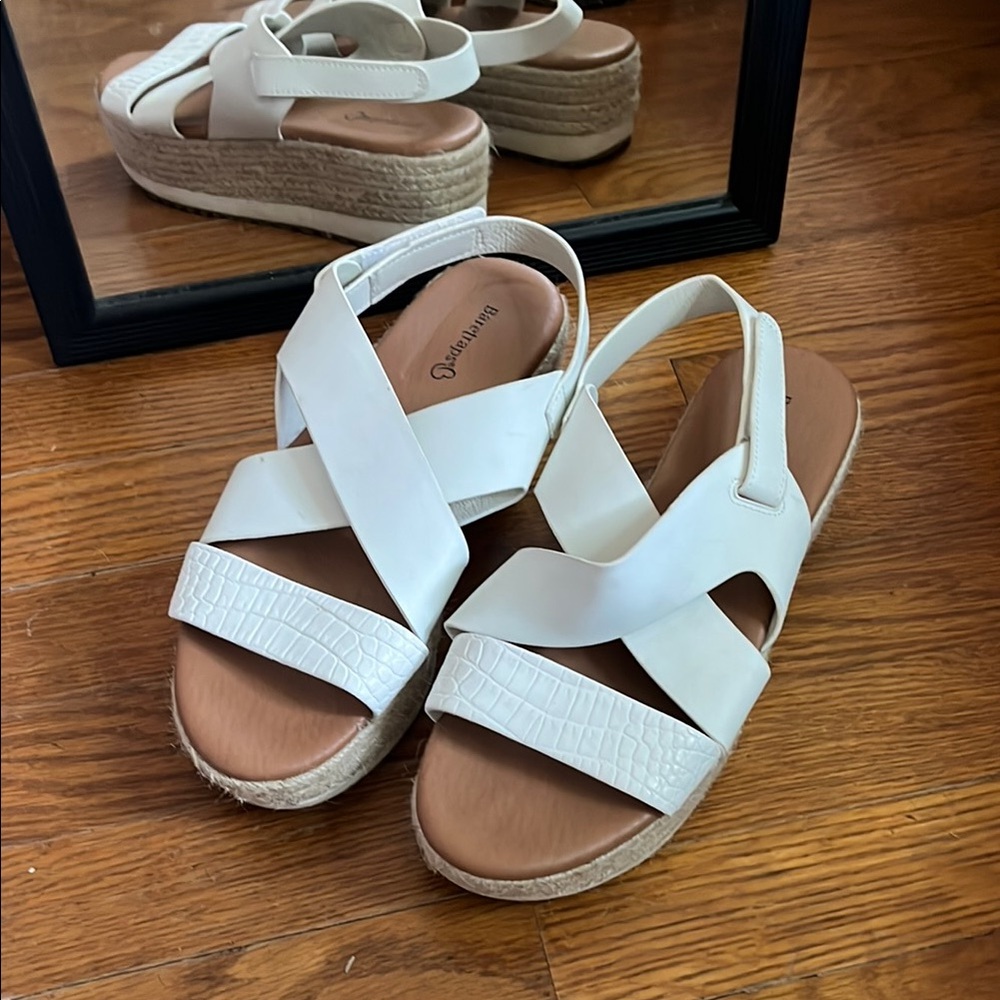 BareTraps White Espadrille Shoes with Crossover Straps
